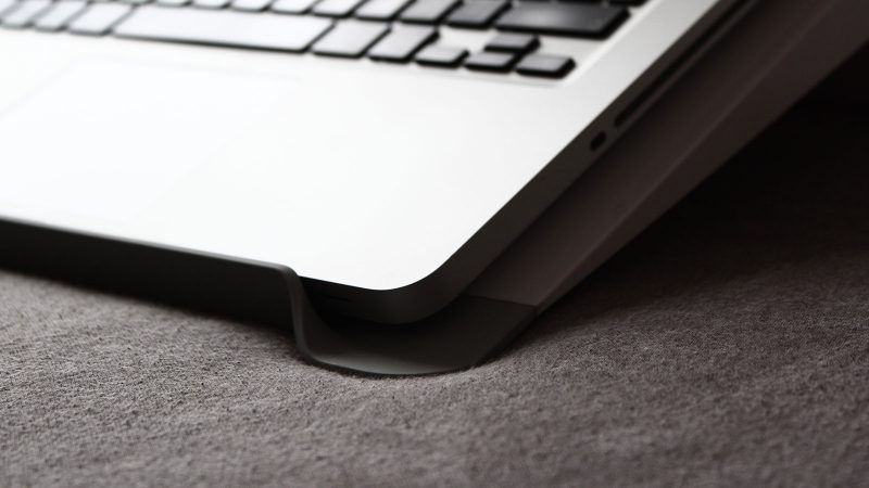 design details of laptop stand